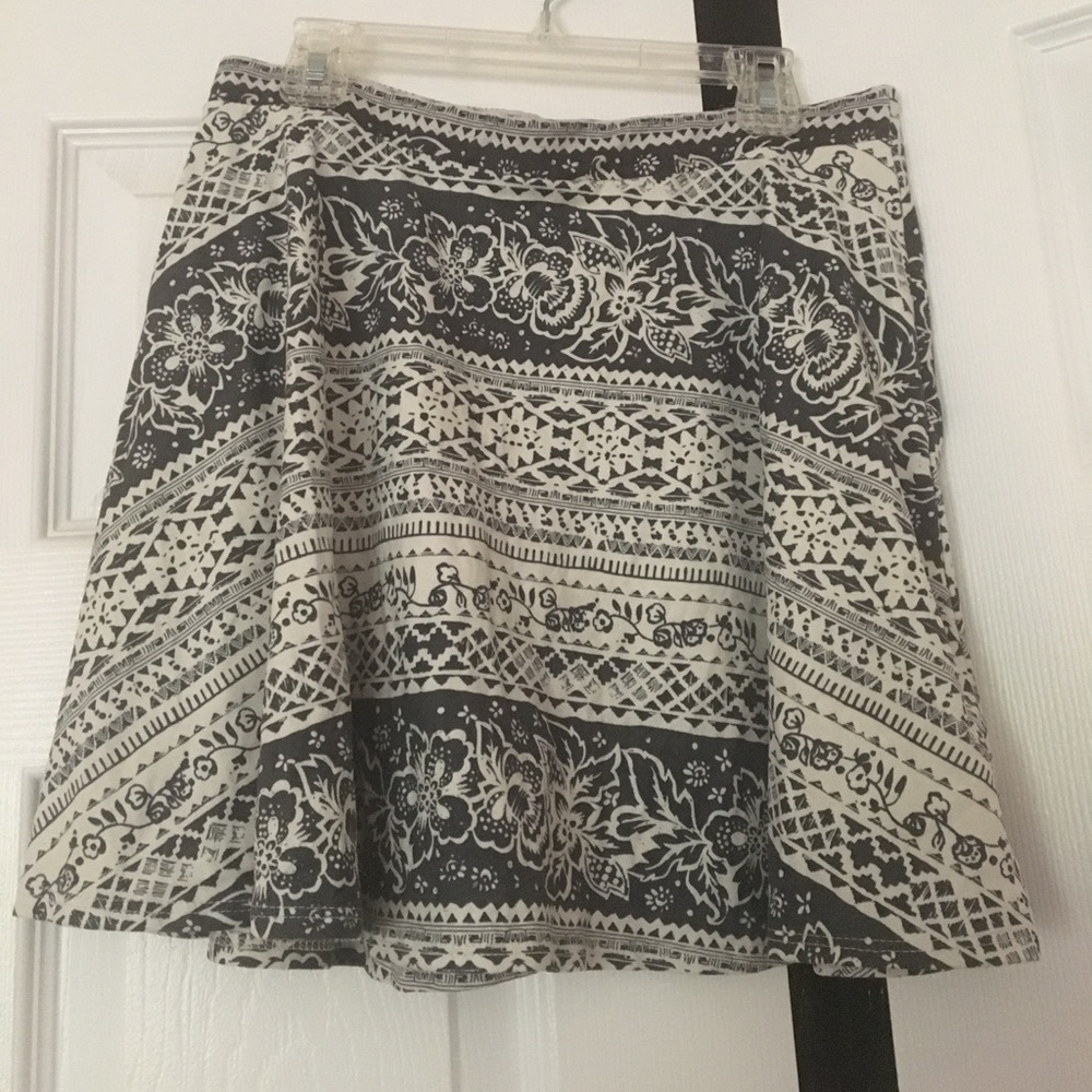 Pacsun LA Hearts Black/White Tribal Pattern Skirt